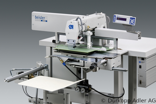 743-121-01 Dürkopp Adler 1-Needle two thread-chainstitch one-point darts and waist pleats sewing unit (1970 991121 011)