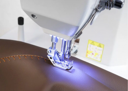 HM820 (X-stitch) Sewing machine for decorative stitching