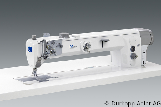 867-190040-70-M Dürkopp Adler 1-Needle lockstitch flatbed longarm bottom feed, needle feed and alternating foot top feed, integrated sewing drive sewing machine (0867 990301 014)